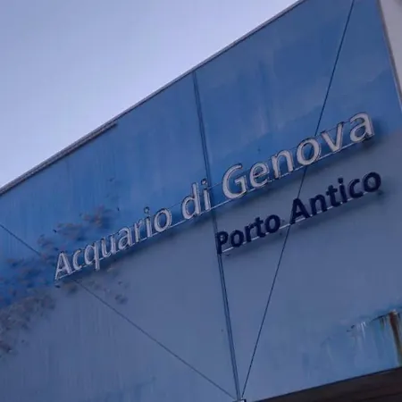 Guesthost - Porto Antico & Aquarium Flat