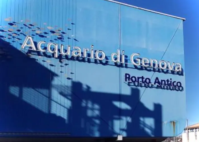 Guesthost - Porto Antico & Aquarium Flat アパート ジェノヴァ