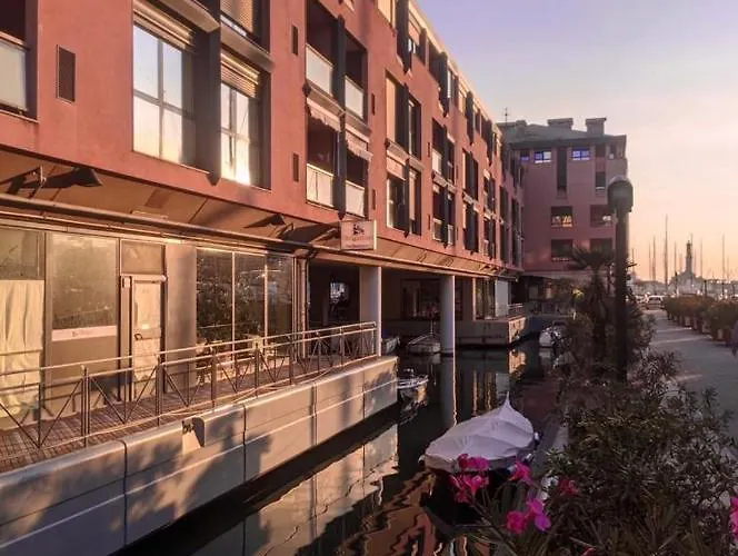 Guesthost - Porto Antico & Aquarium Flat * ジェノヴァ